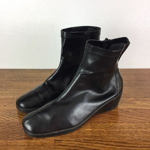 aerosol shoes closing